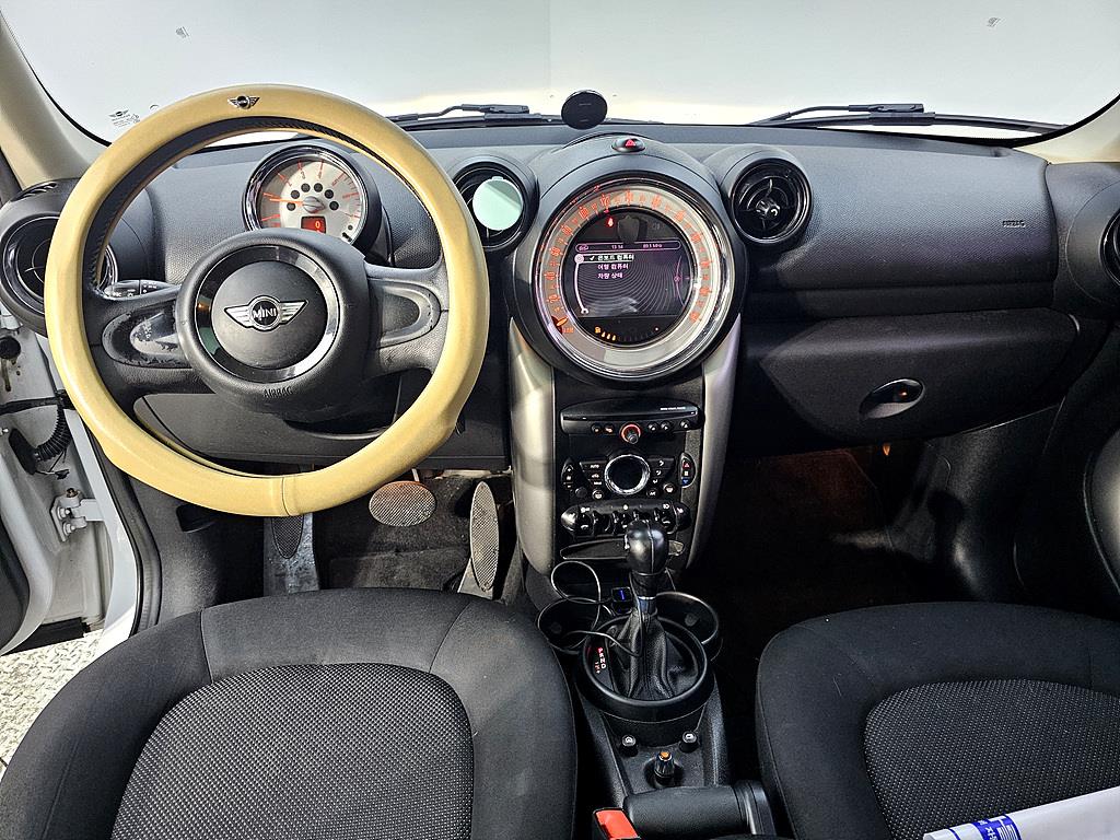 Mini Countryman - Vista 5