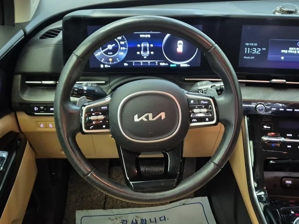 KIA Carnival - Vista 9