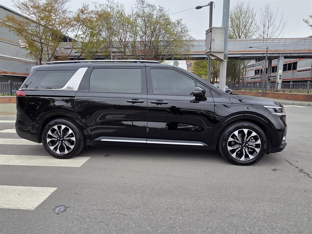 KIA Carnival - Vista 4