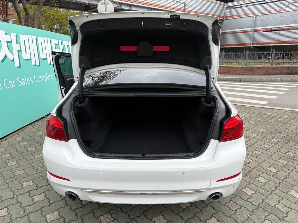 BMW 5 Series 2019 Blanco - Importación desde Corea - HF Imports Iquique - Foto 17