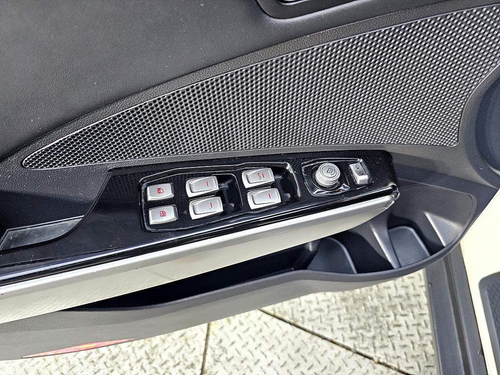 Ssangyong Tivoli - Vista 12