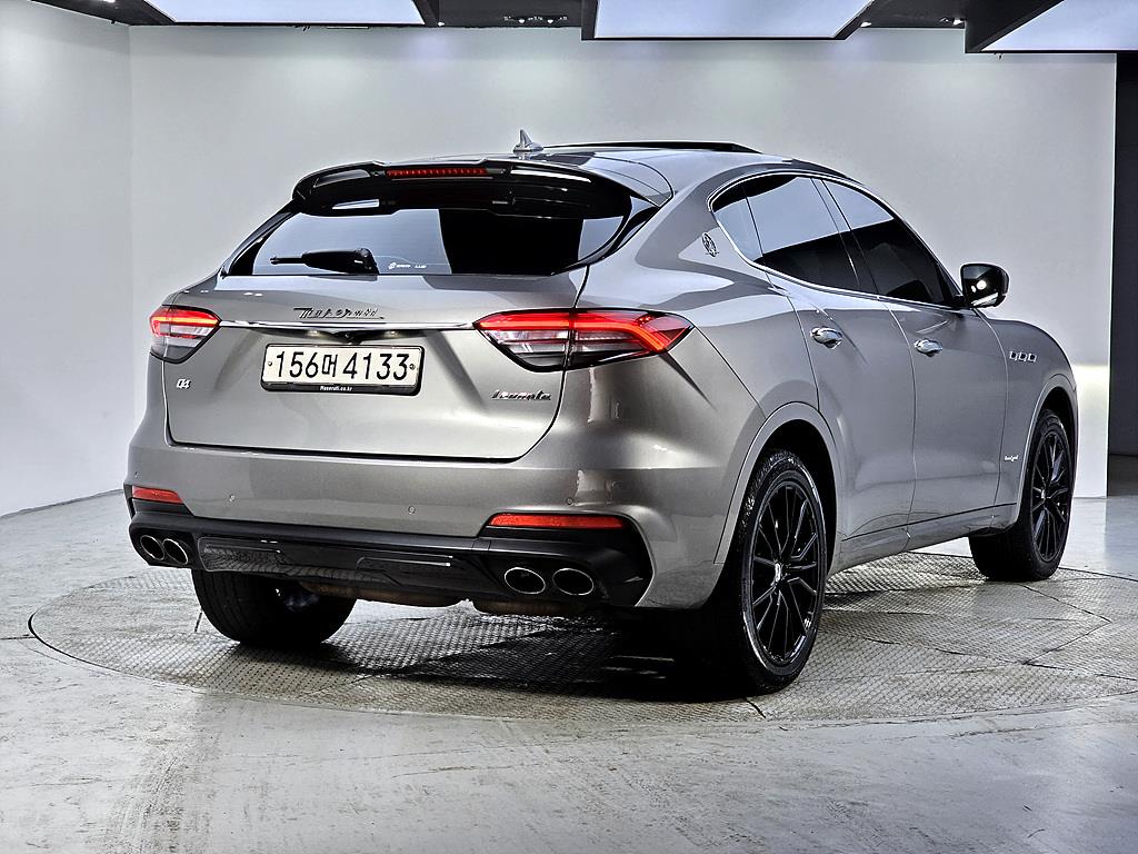 Maserati Levante - Vista 4