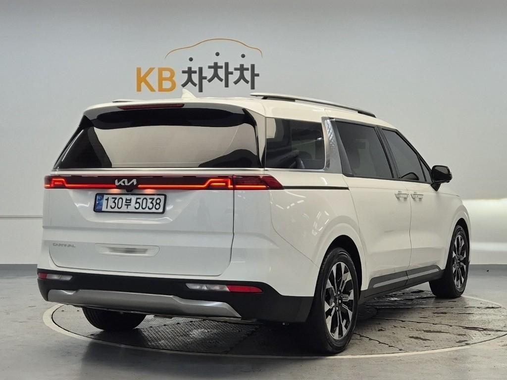 KIA Carnival - Vista 3