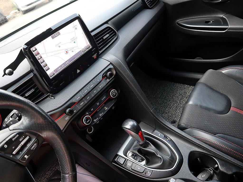 HYUNDAI Veloster 2018 Gris - Importación desde Corea - HF Imports Iquique - Foto 10