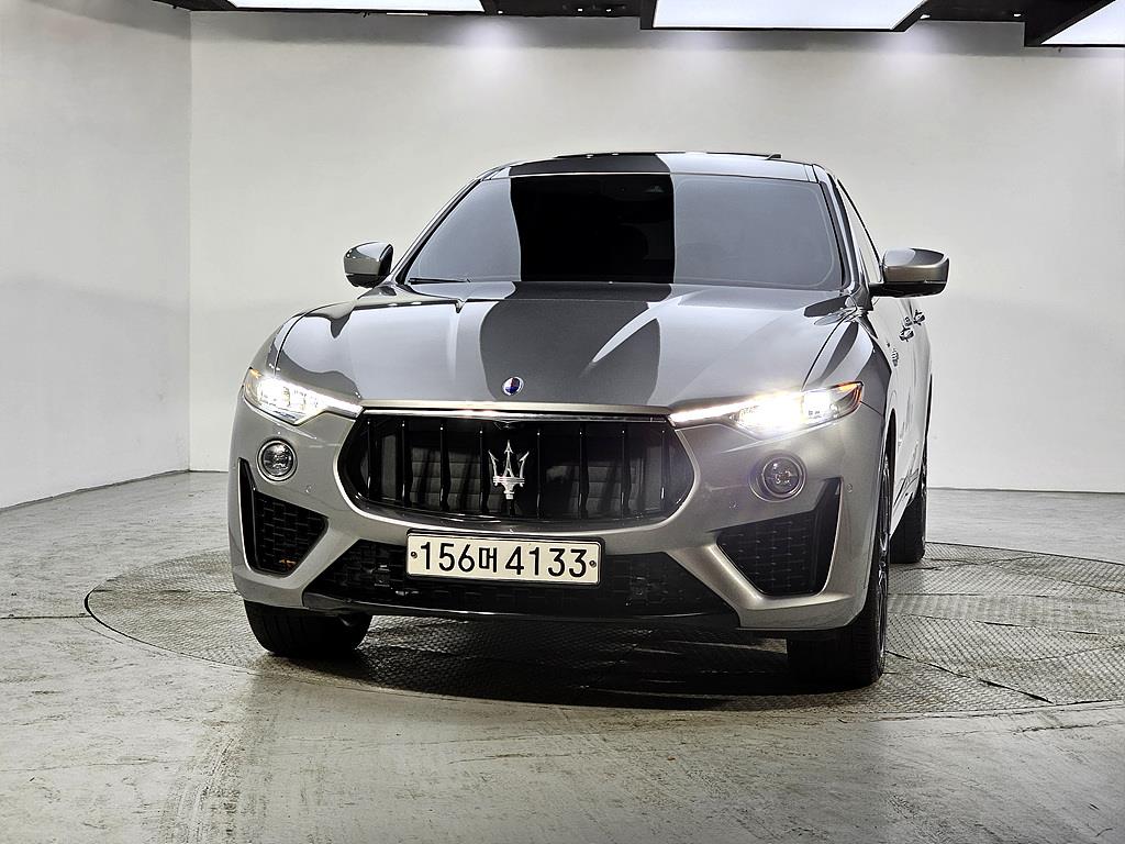 Maserati Levante - Vista 2