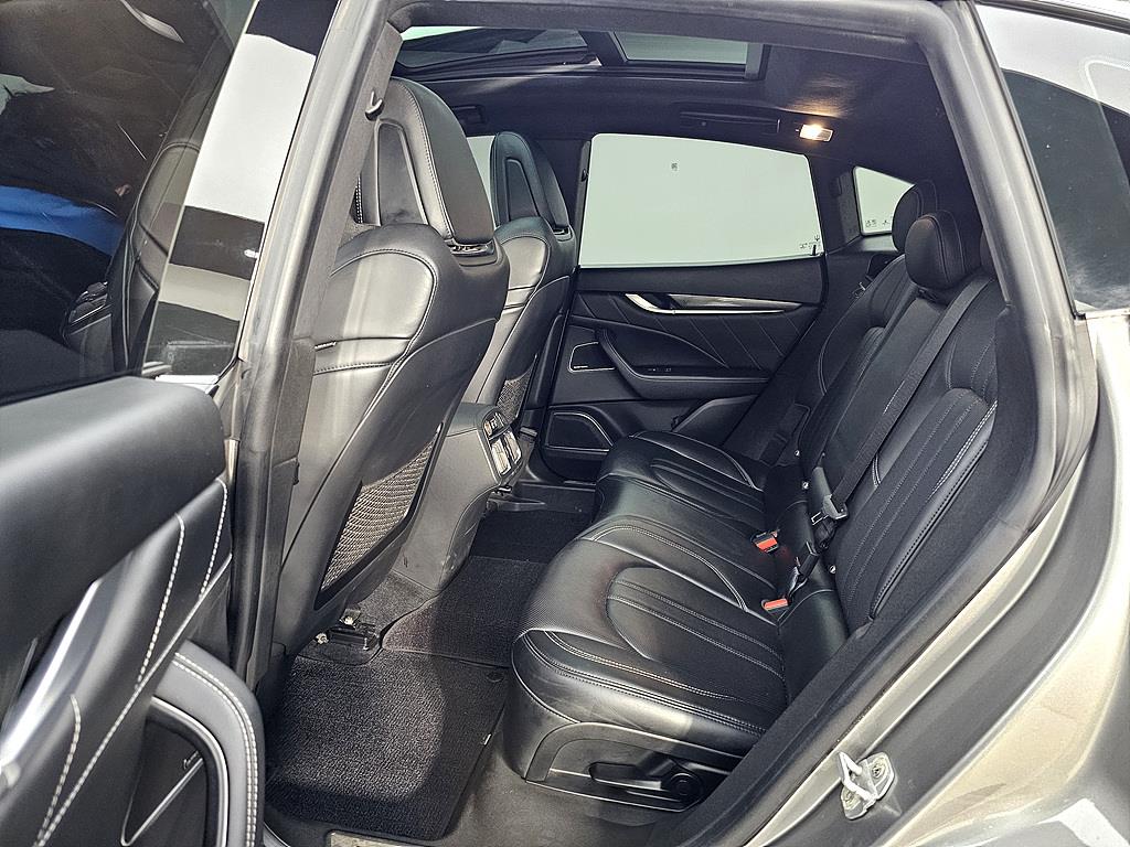 Maserati Levante - Vista 9