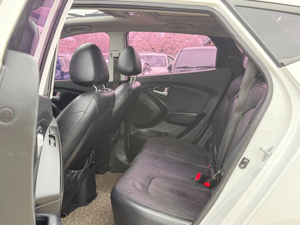 HYUNDAI Tucson - Vista 10