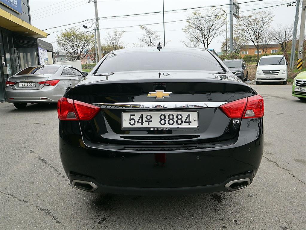 Chevrolet Impala - Vista 7