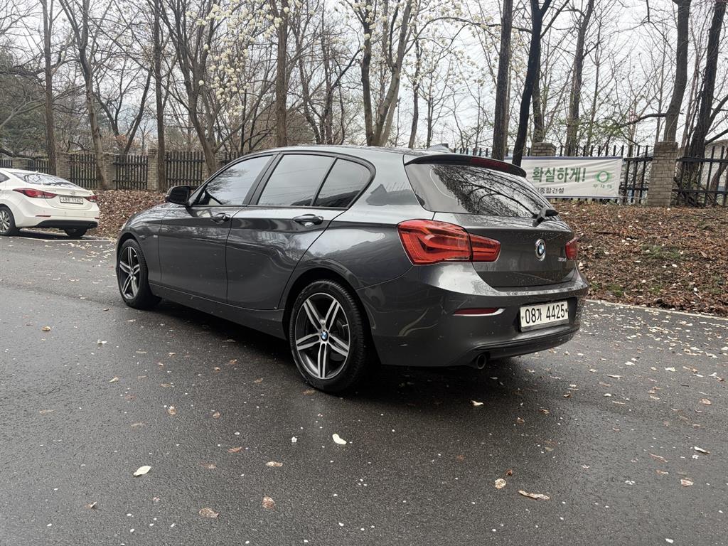 BMW 1 series - Vista 4