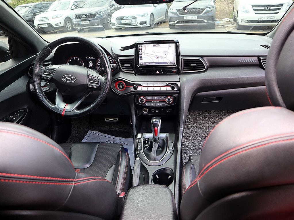 HYUNDAI Veloster - Vista 9