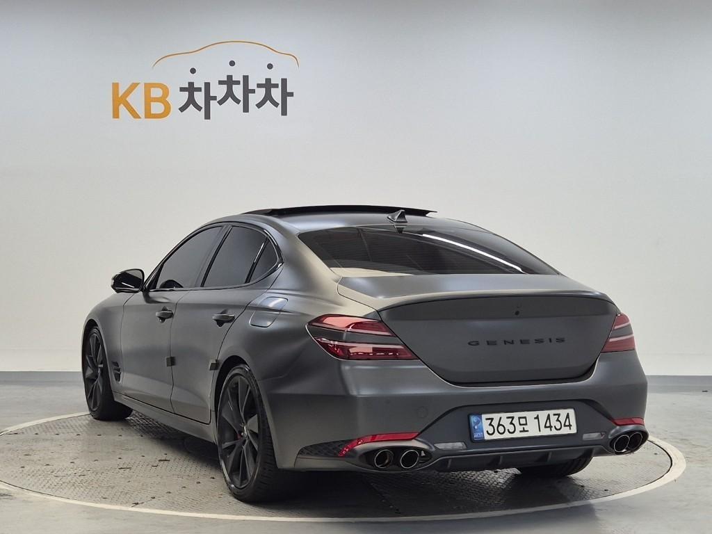 Genesis G70 - Vista 2