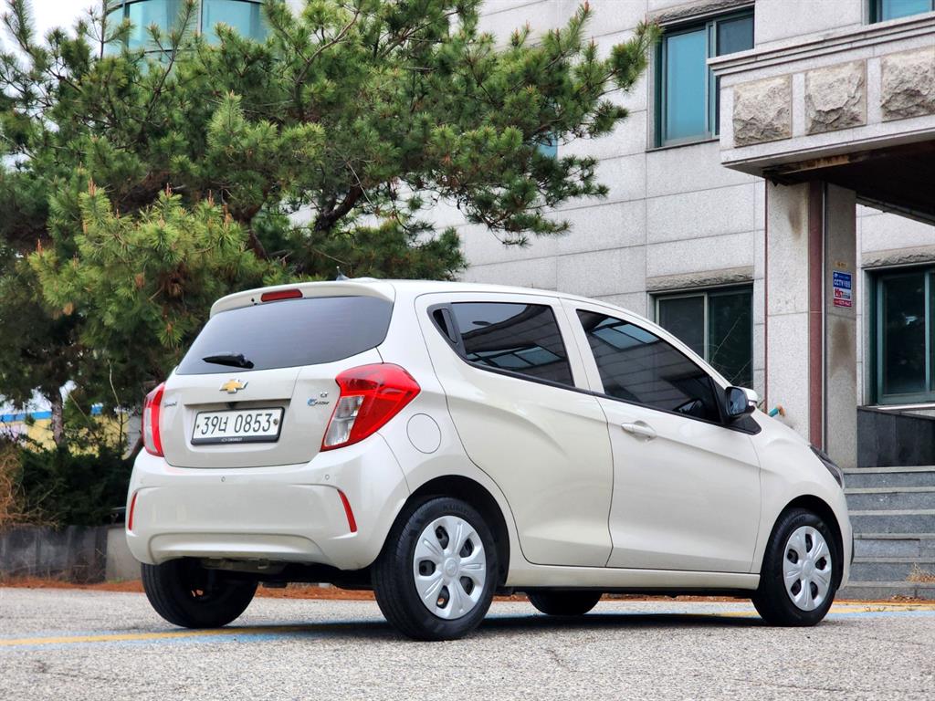 Chevrolet Spark - Vista 4