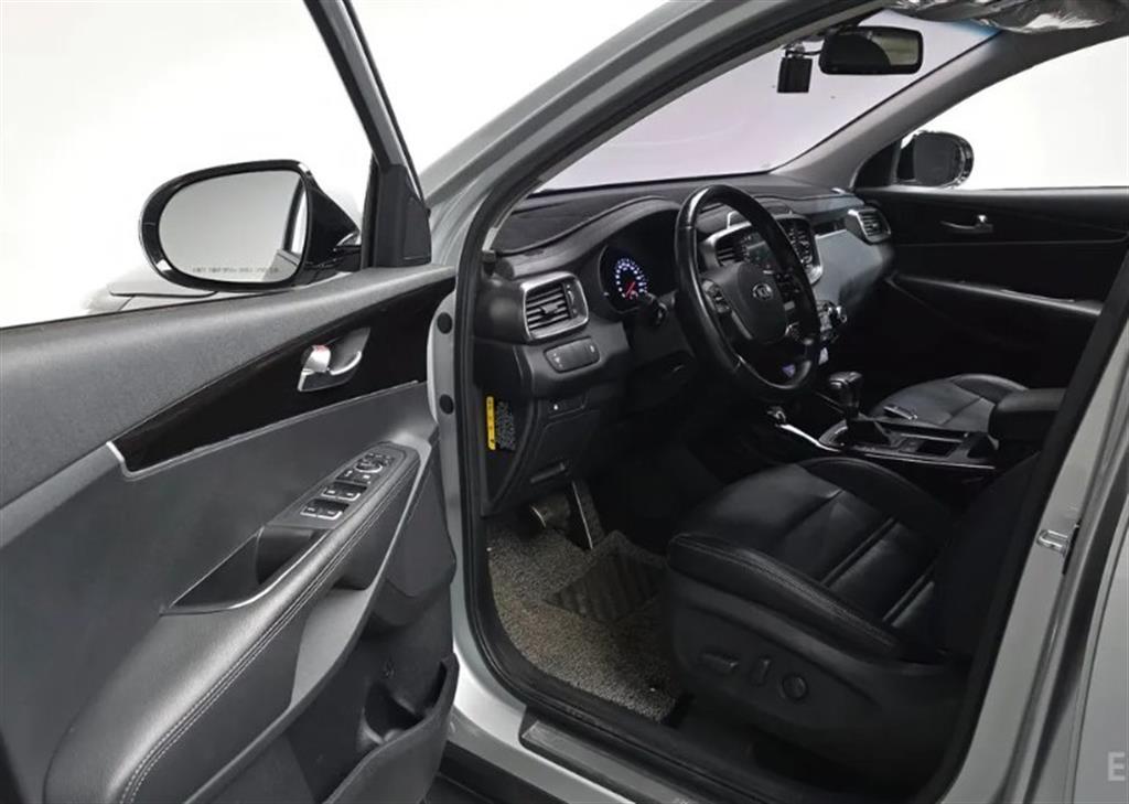 KIA Sorento - Vista 10