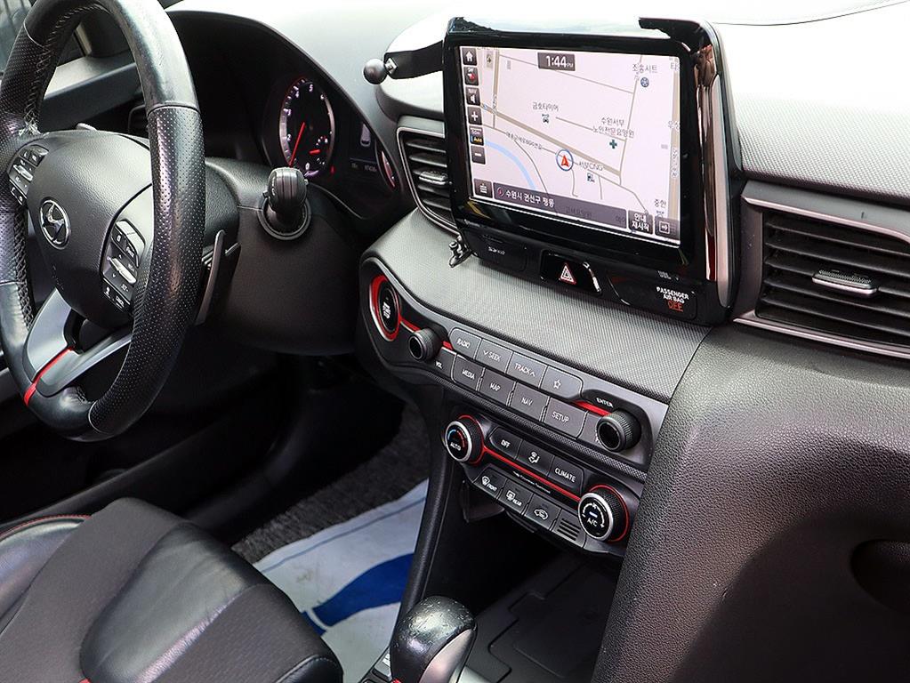 HYUNDAI Veloster 2018 Gris - Importación desde Corea - HF Imports Iquique - Foto 11