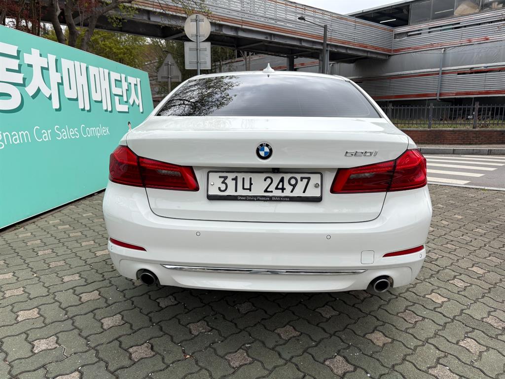 BMW 5 Series - Vista 6