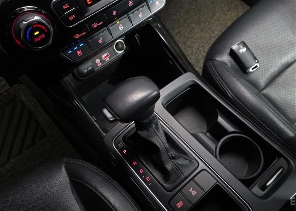 KIA Sorento - Vista 9