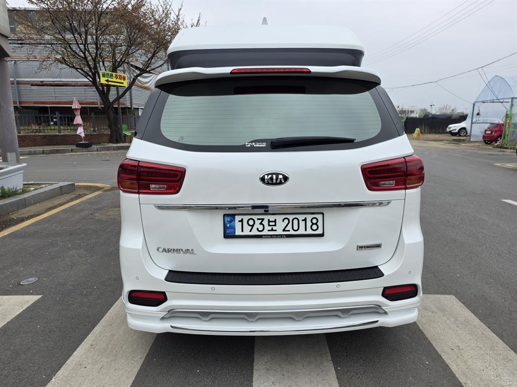 KIA Carnival - Vista 2