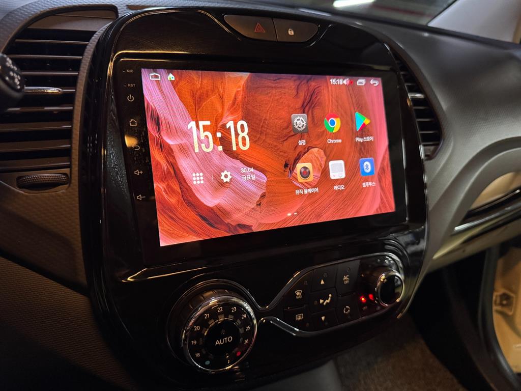 SAMSUNG QM3 - Vista 10