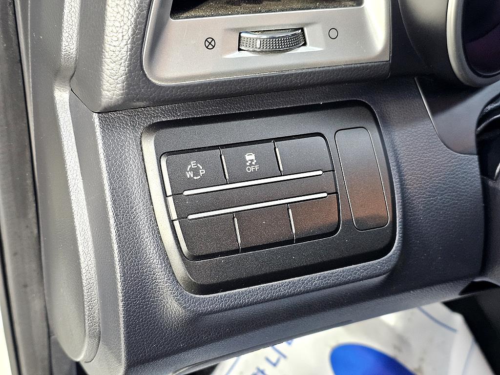 Ssangyong Tivoli 2016 Blanco - Importación desde Corea - HF Imports Iquique - Foto 13