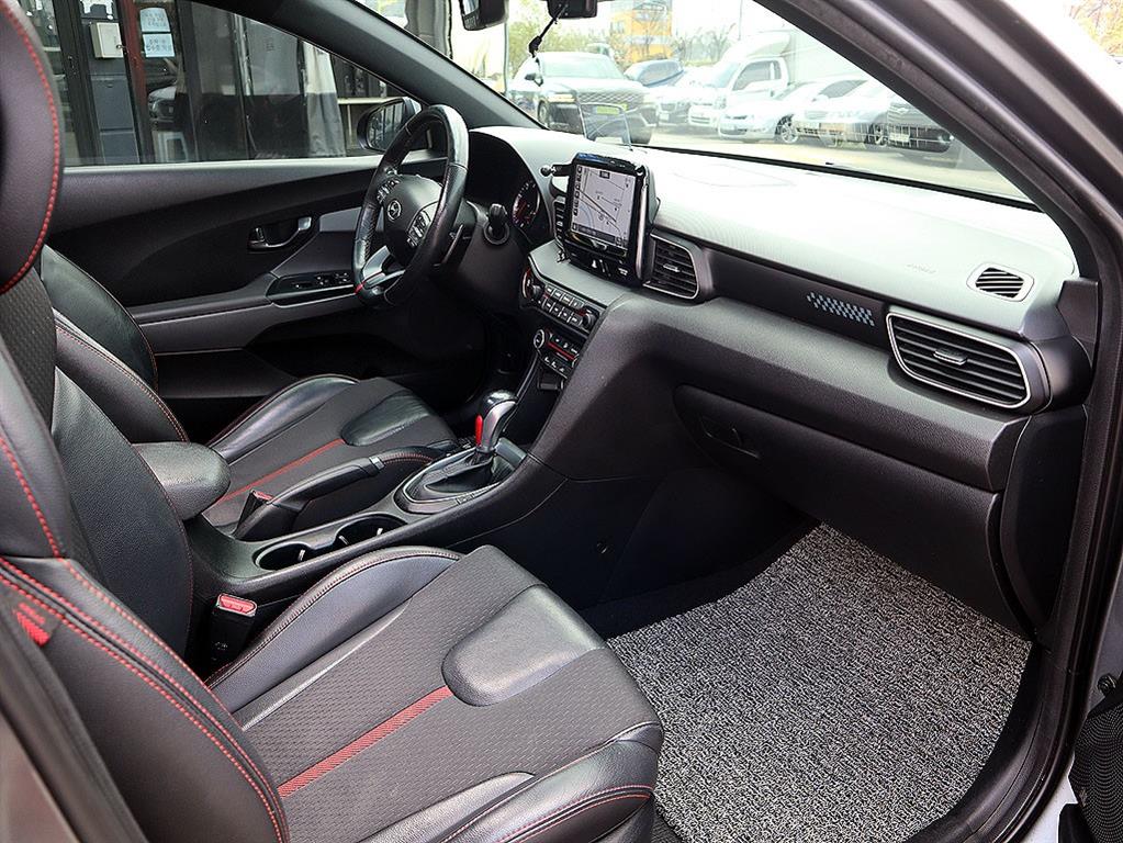 HYUNDAI Veloster 2018 Gris - Importación desde Corea - HF Imports Iquique - Foto 13