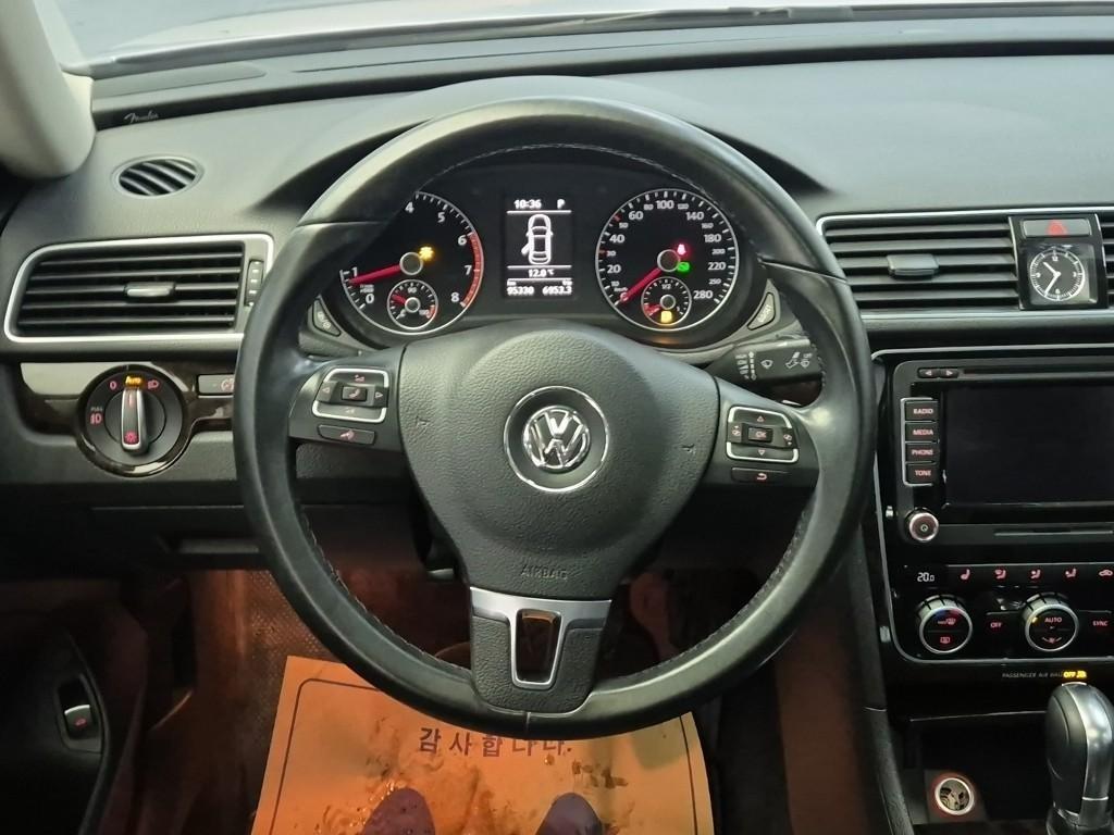 Volkswagen Passat - Vista 9