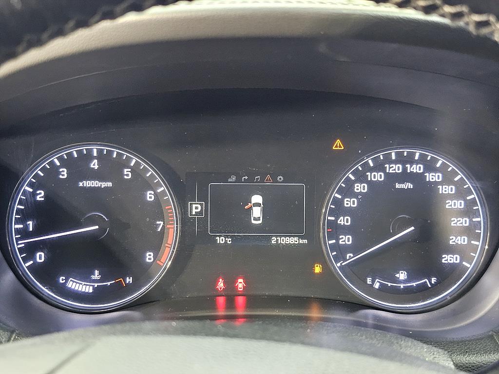 HYUNDAI Genesis - Vista 7