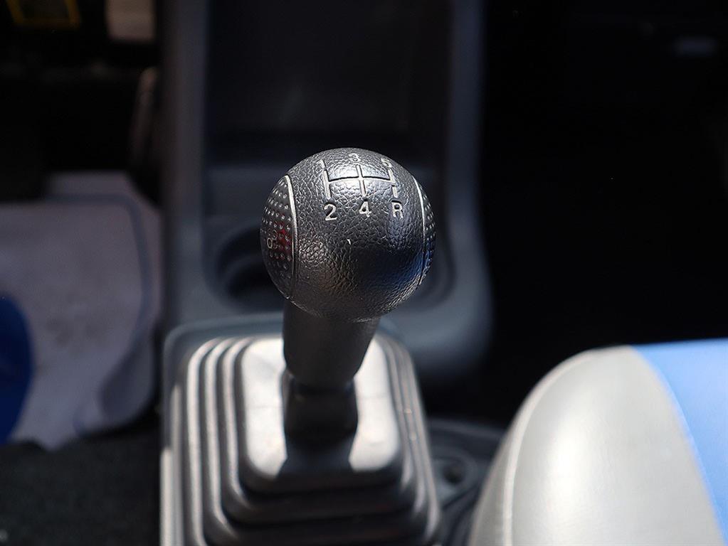 DAEWOO Damas 2019 Blanco - Importación desde Corea - HF Imports Iquique - Foto 13