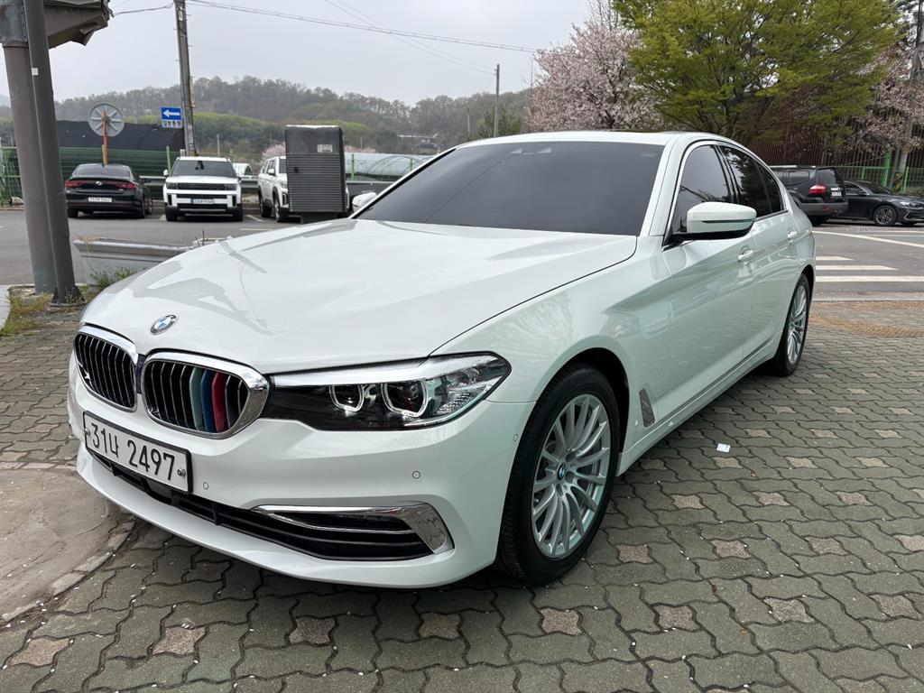 BMW 5 Series - Vista 2