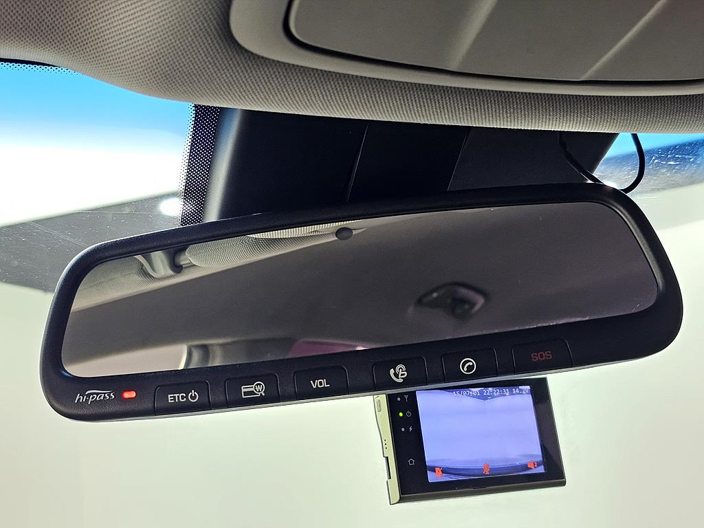 HYUNDAI Genesis - Vista 12