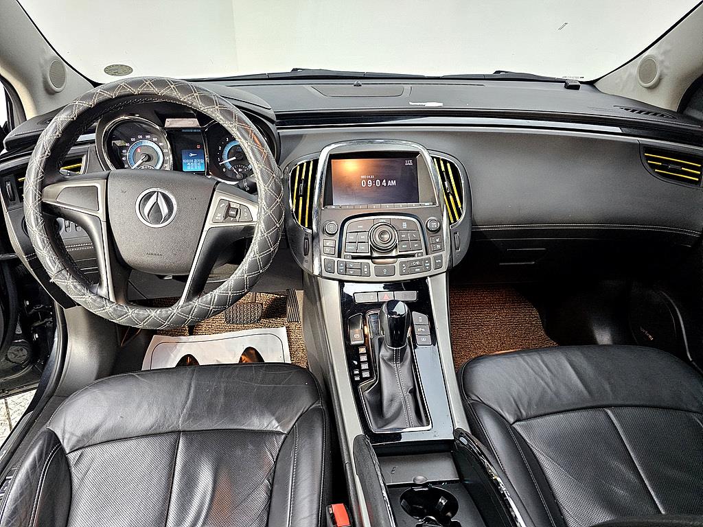 DAEWOO Alpheon - Vista 5