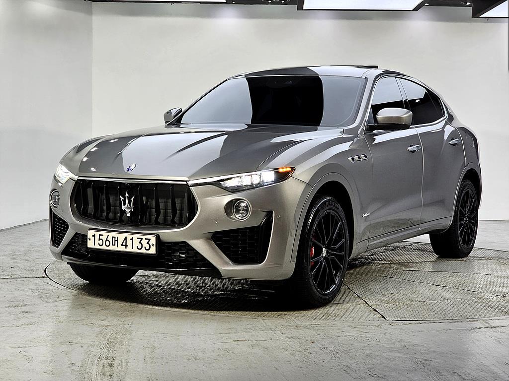 Maserati Levante 2019 Gris - Importación desde Corea - HF Imports Iquique - Foto 1