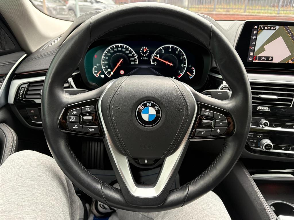 BMW 5 Series - Vista 8