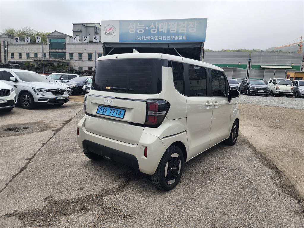 KIA Ray - Vista 5