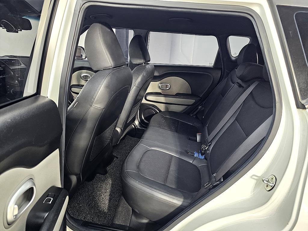 KIA Soul - Vista 9