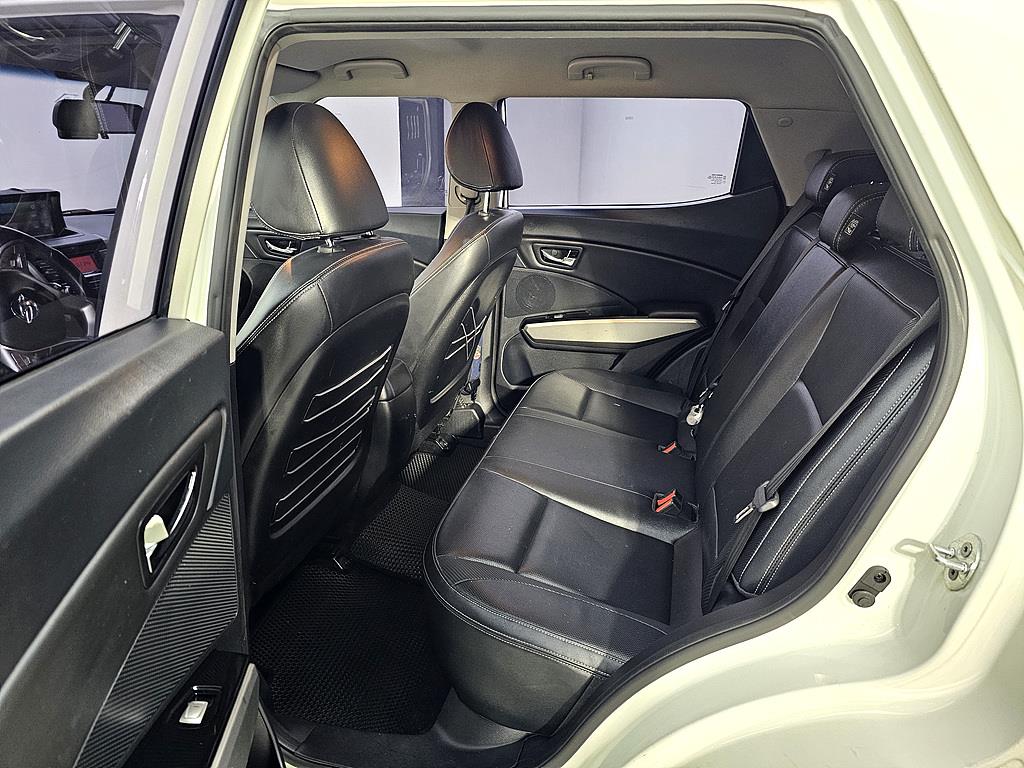 Ssangyong Tivoli - Vista 9