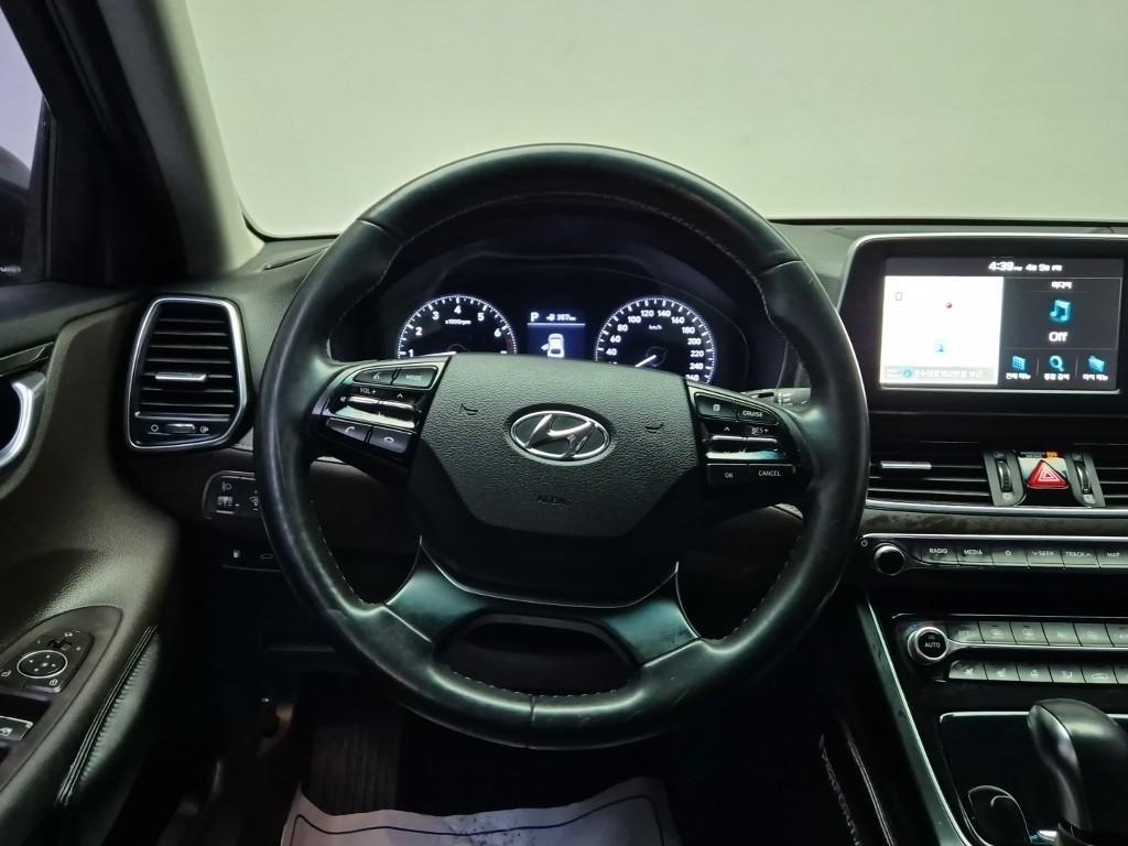 HYUNDAI Grandeur - Vista 9