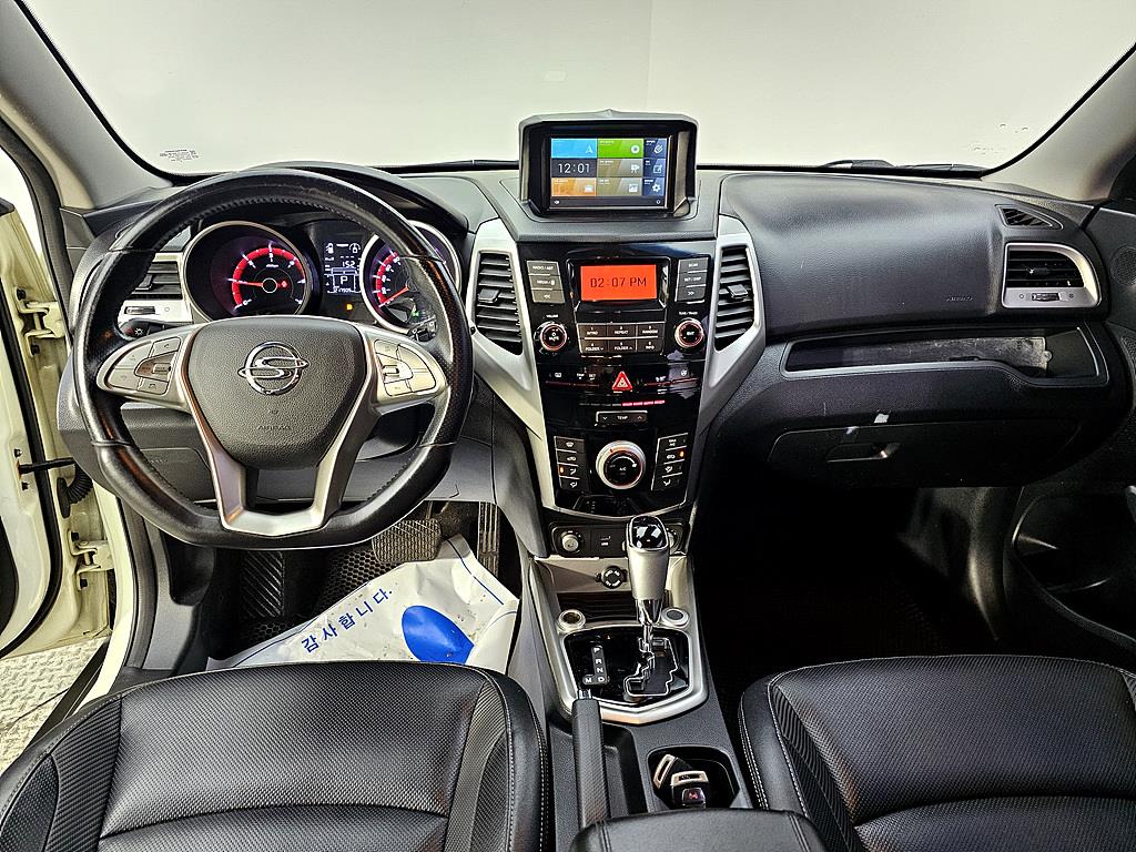 Ssangyong Tivoli - Vista 5