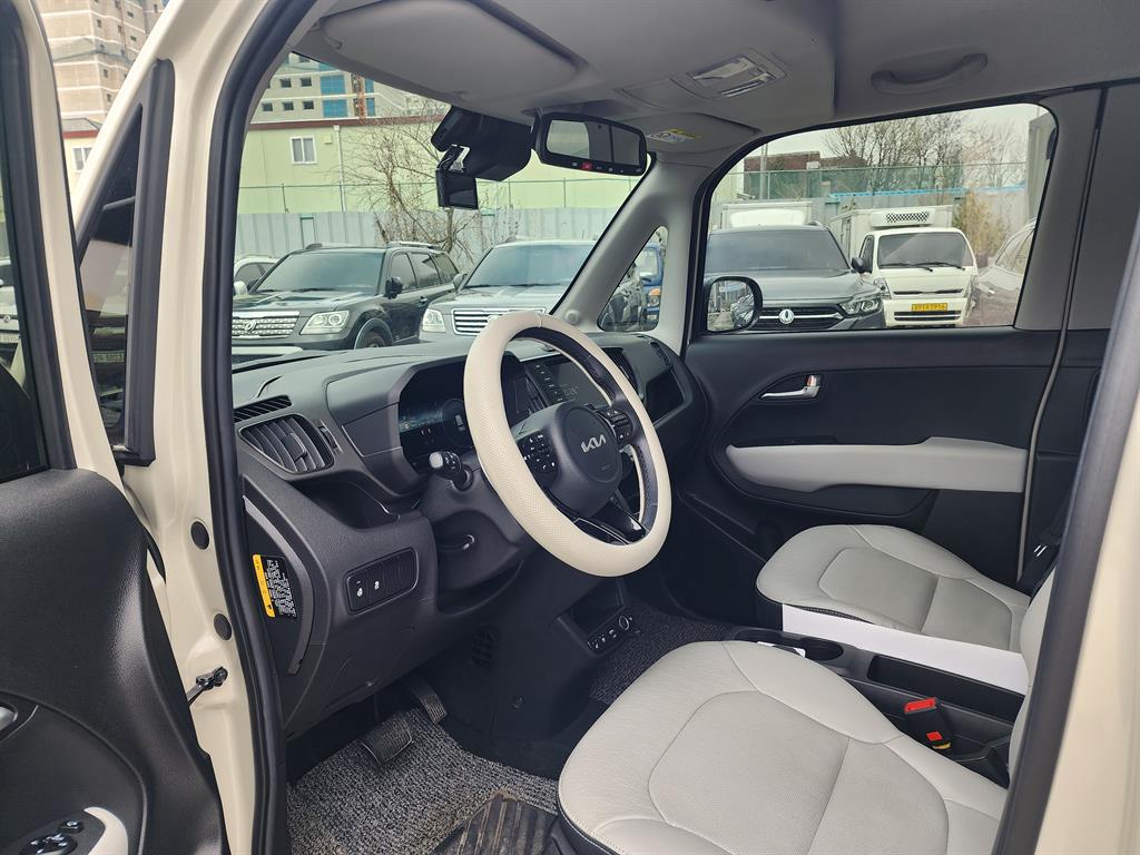 KIA Ray - Vista 10