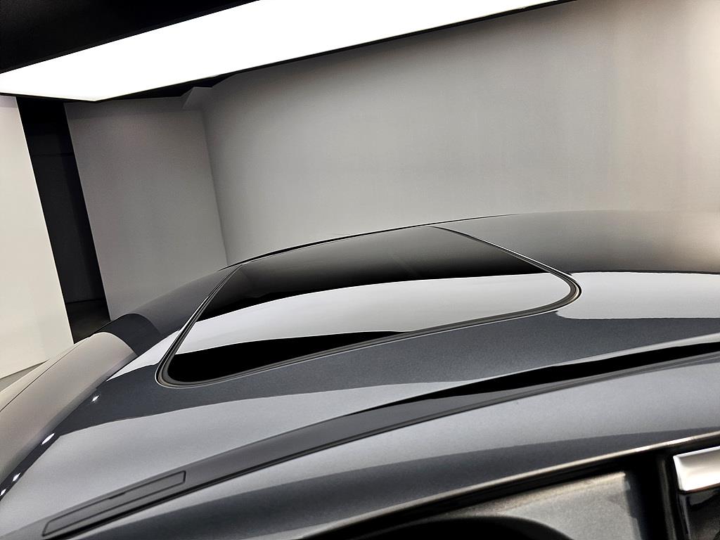 Mercedes Benz E class - Vista 12