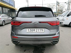 SAMSUNG QM6 - Vista 8