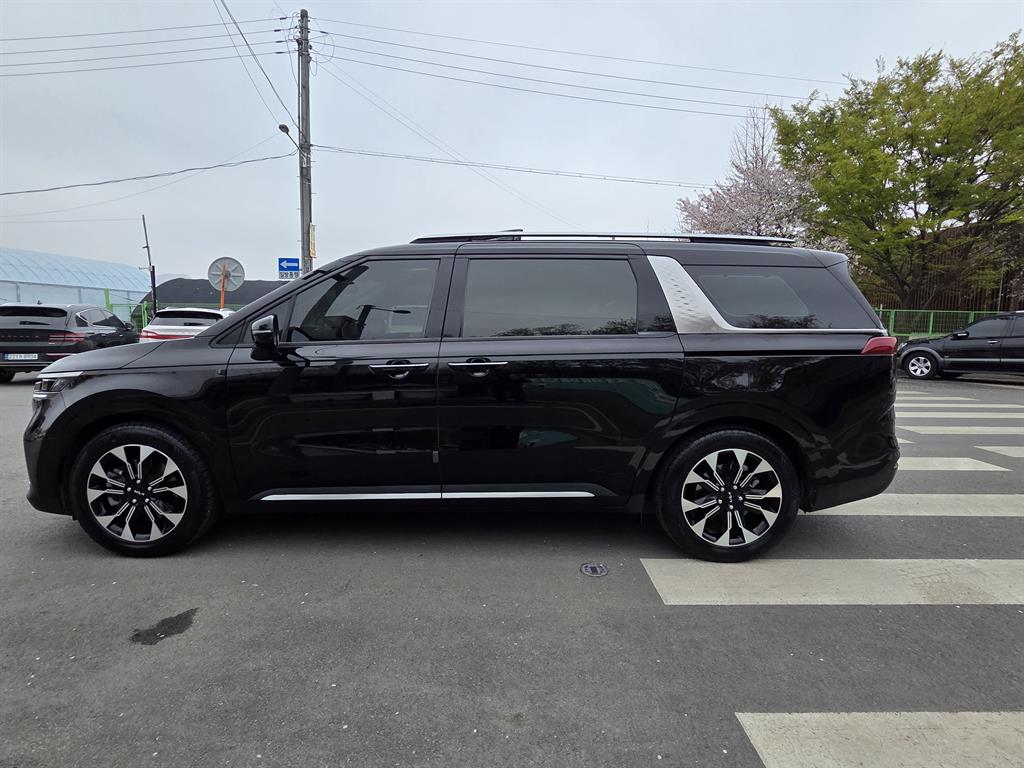 KIA Carnival - Vista 3