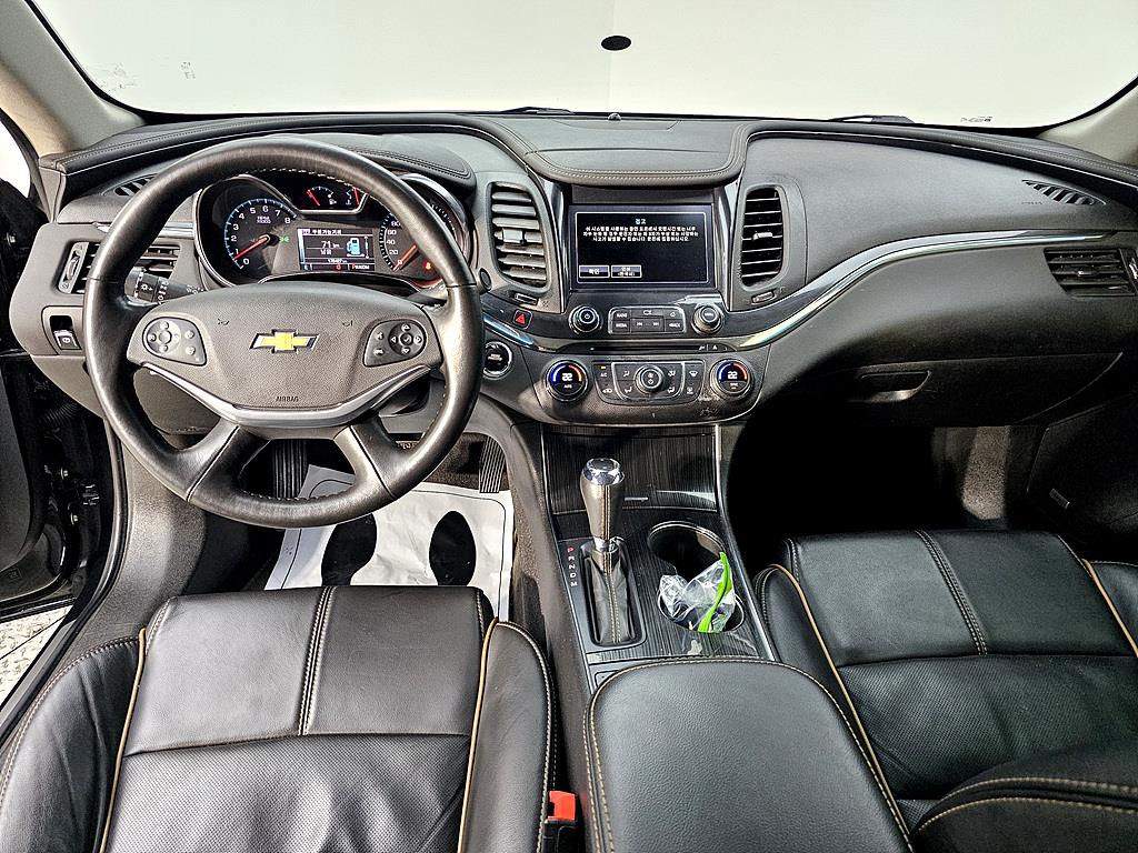 Chevrolet Impala - Vista 4