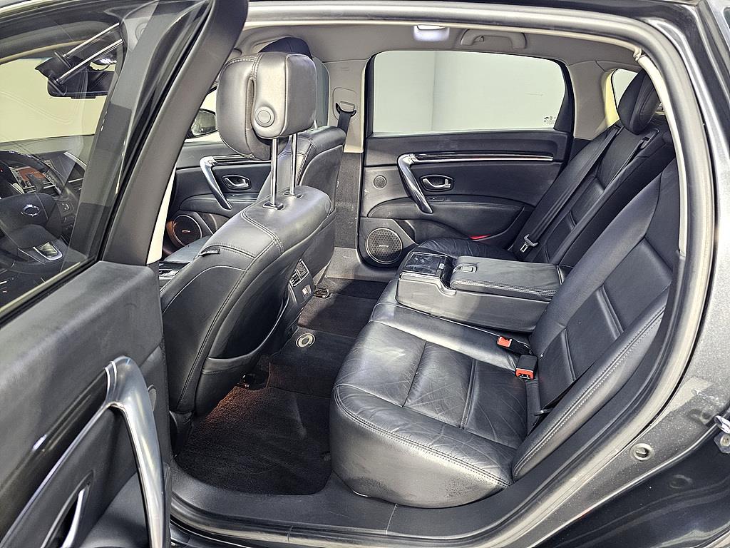 SAMSUNG SM7 - Vista 9