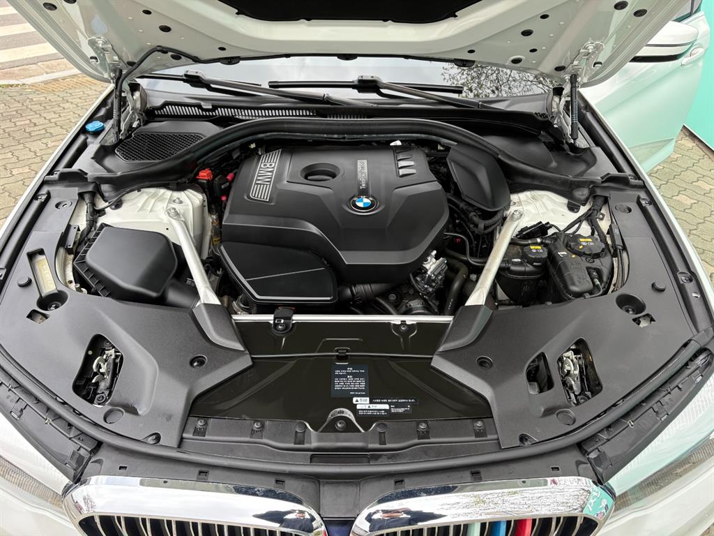 BMW 5 Series 2019 Blanco - Importación desde Corea - HF Imports Iquique - Foto 19