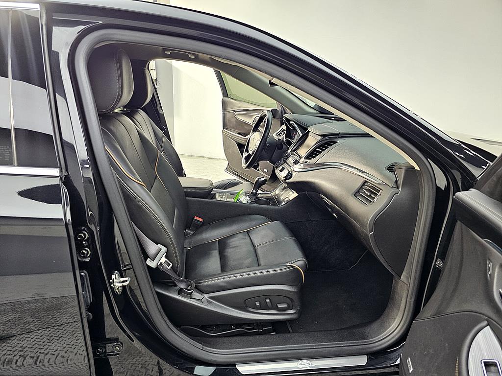 Chevrolet Impala - Vista 10