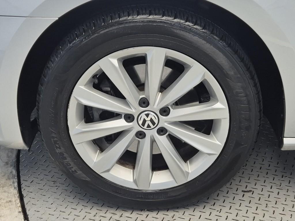 Volkswagen Passat 2015 Plateado - Importación desde Corea - HF Imports Iquique - Foto 19