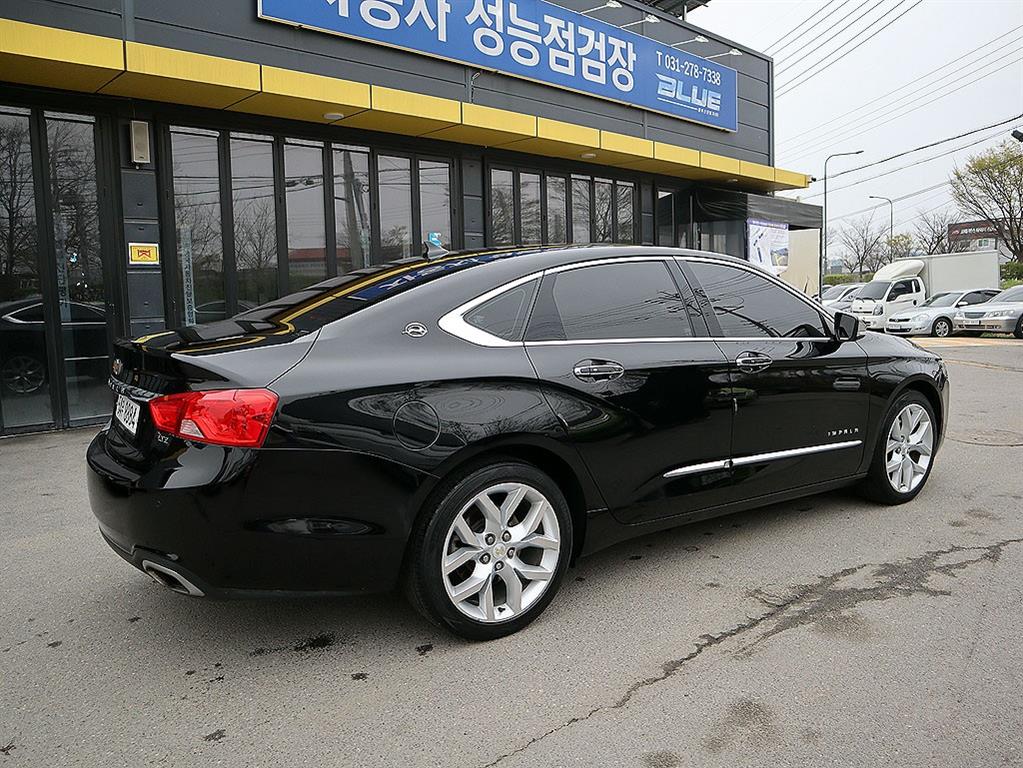 Chevrolet Impala - Vista 5