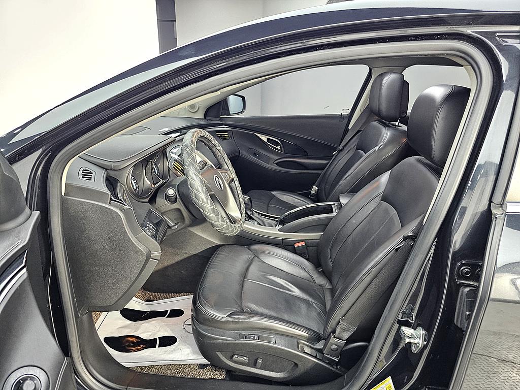 DAEWOO Alpheon - Vista 8