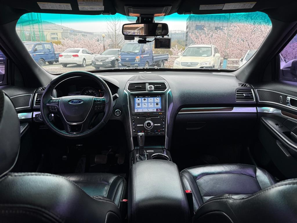 Ford Explorer - Vista 7