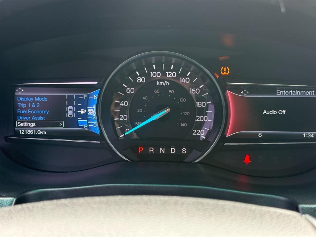 Ford Explorer - Vista 5